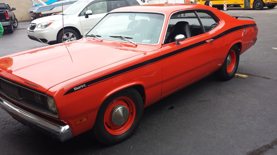 73 Hemi Duster
